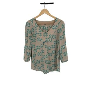 Fossil Silk Top Women M Classic Elegant Timeless Basic Workwear Career Geometric